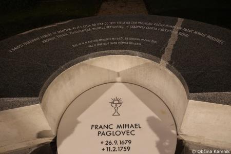 Blagoslov spominske plošče Francu Mihaelu Paglovcu in Ignaciju Škodi (19)